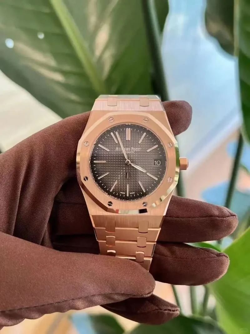 Audemars Piguet Royal Oak Quartz Brown 67650OR.OO.1261OR.01 - Image 2