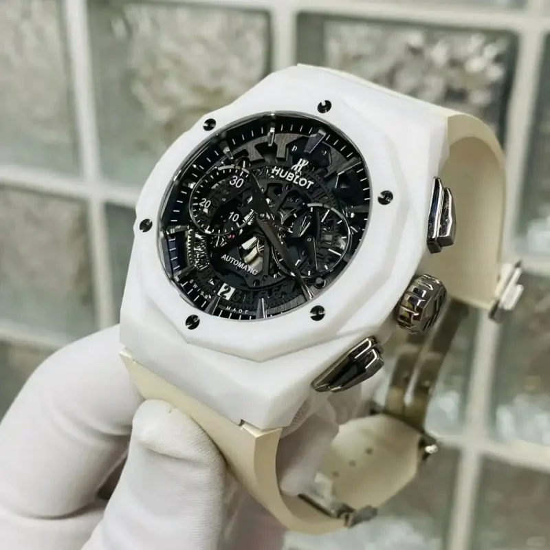 Hublot Classic Fusion Men Automatic Black Rubber Watch 525.HI.0170.RW.ORL21 - Image 6