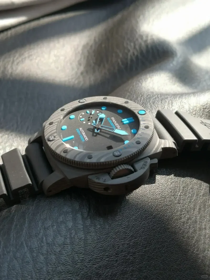 Panerai Submersible Men Automatic Black Rubber Watch PAM00960 - Image 6