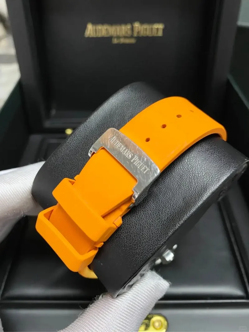 Audemars Piguet Royal Oak Offshore Selfwinding Chronograph Orange 26231ST.ZZ.D070CA.01 - Image 5