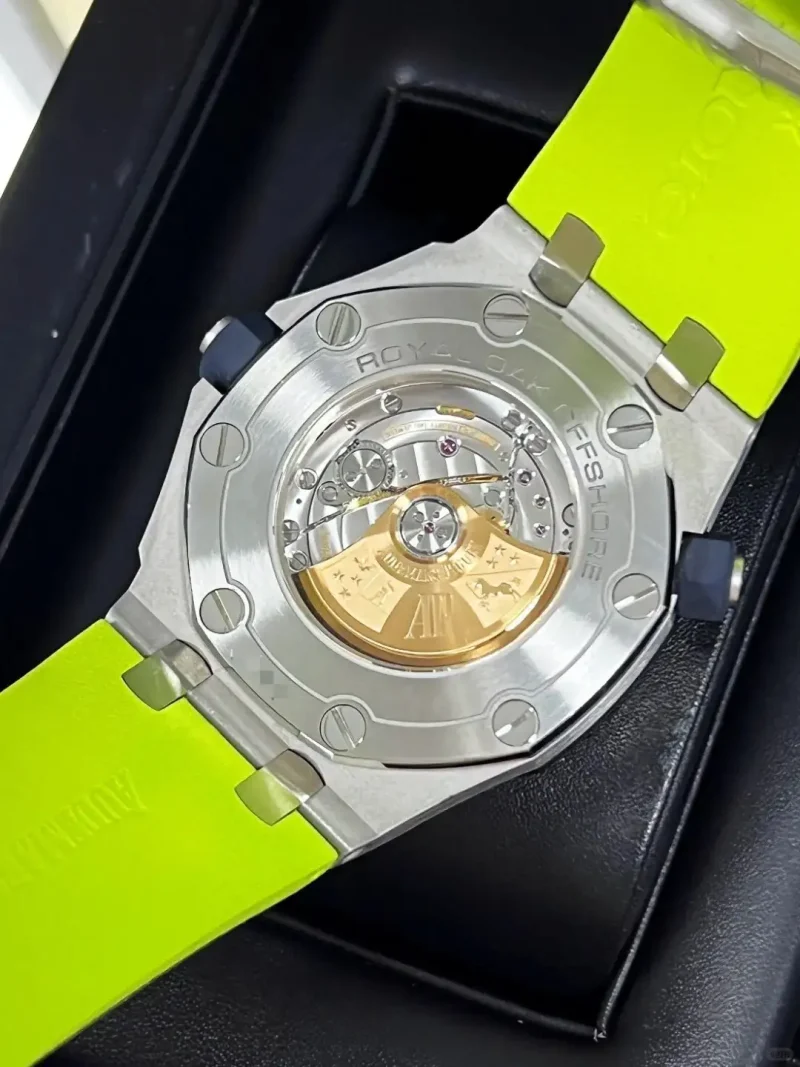 Audemars Piguet Royal Oak Offshore Diver Chronograph Green 26703ST.OO.A038CA.01 - Image 5